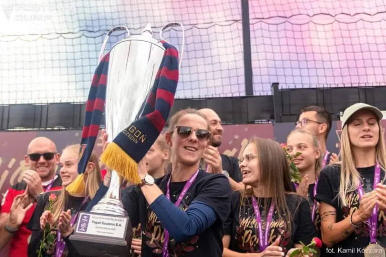 Martyna Brodzik i Emilia Zdunek, w ścisłej kadrze reprezentacji Polski, na mecze z Austrią i Islandią