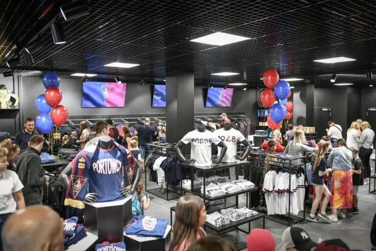 Pierwsze urodziny stacjonarnego sklepu na Stadionie Miejskim im. Floriana Krygiera