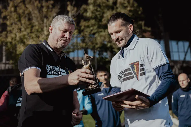 Alexander Gorgon odebrał nagrodę od "Pogoni Walczącej"