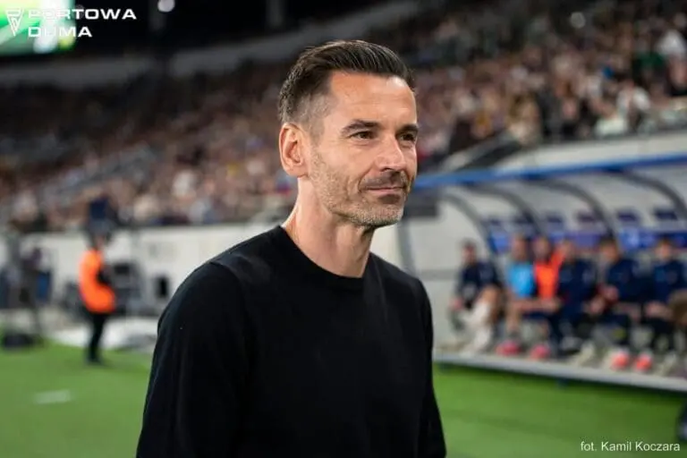 Robert Kolendowicz wybrany Trenerem Lutego w PKO BP Ekstraklasie!