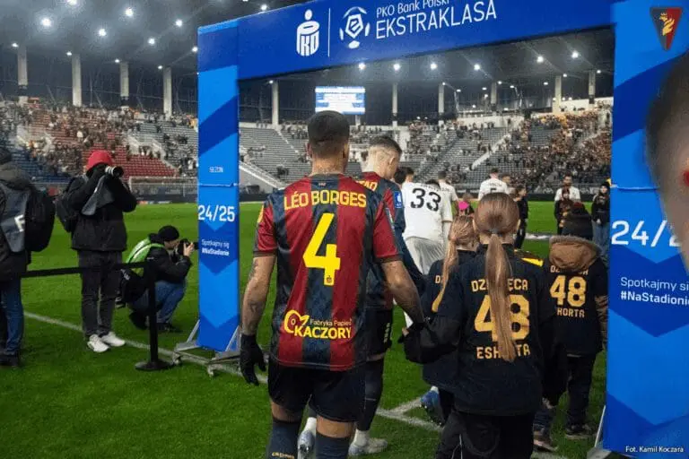 Pogoń Szczecin blisko transferu środkowego obrońcy!