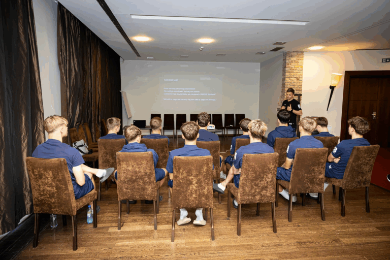 Młodzi Portowcy wzięli udział w wykładzie z dietetyki