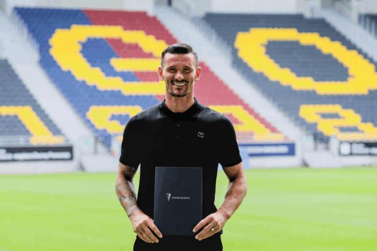 Adam Frączczak zostaje na dłużej!