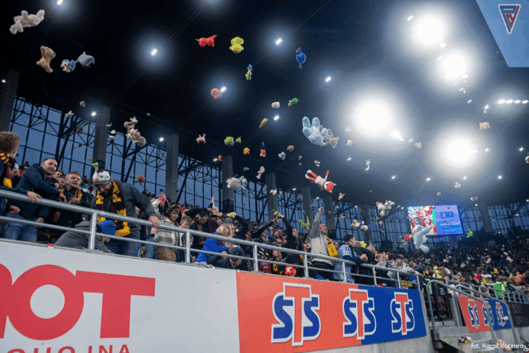 Ponad 6 tysięcy sprzedanych karnetów na sezon 2025/2026