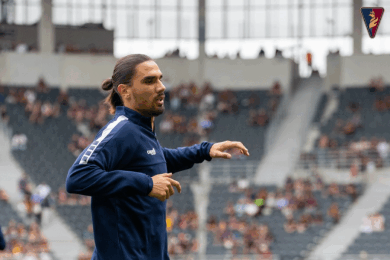 Marian Huja świętuje 26. urodziny