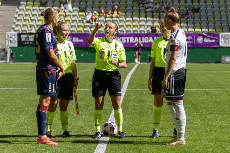 Transmisja meczu kobiecej Pogoni Szczecin z Rekordem Bielsko-Biała