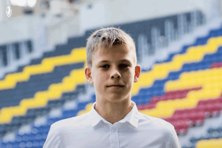 Daniel Cieślak z profesjonalnym kontraktem