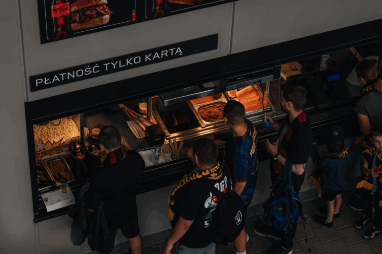 Promocje cateringowe na mecz z Zagłębiem Lubin