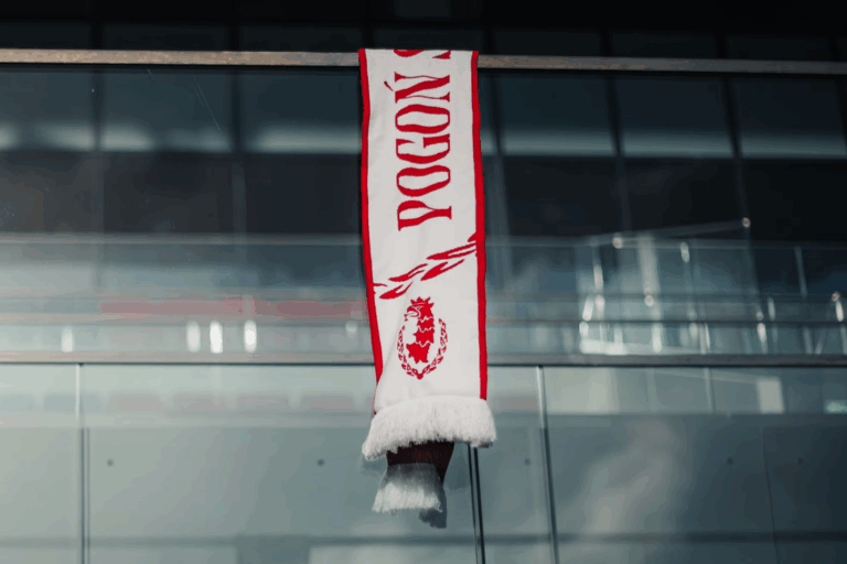 Preorder wyjątkowego szalika z okazji meczu Polska - Włochy