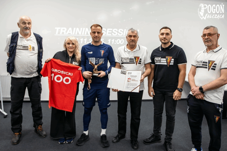 Kamil Grosicki nagrodzony przez Stowarzyszenie ,,Pogoń Walcząca''