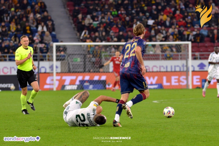 Środkowy obrońca Dumy Pomorza zmieni latem barwy klubowe?