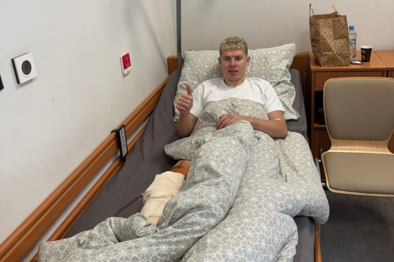 Rajmund Molnár już po zabiegu rekonstrukcji więzadła krzyżowego przedniego