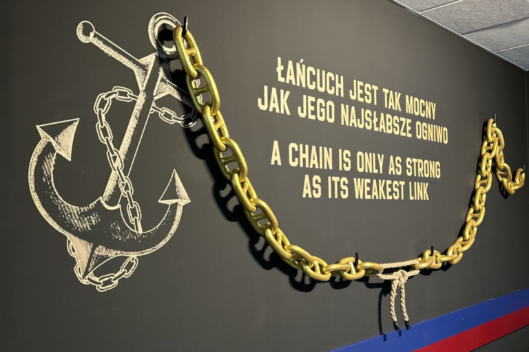 ,,Nie noszą odznaki na koszulach, noszą ją w sercach'' - Alex Haditaghi o kulisach Pogoni Szczecin!