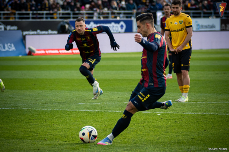 Czy nowe środowisko potrafi zrobić z napastnika… goleadora?