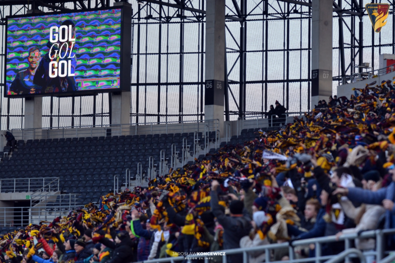 Trybuna D znów otwarta! Można na nią kupować już bilety!