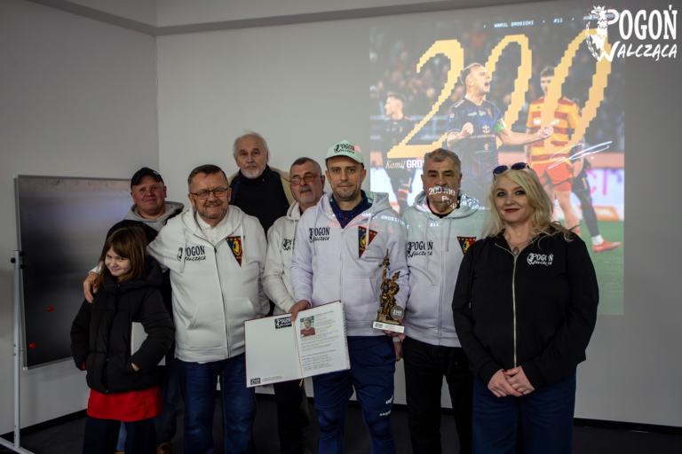 Kamil Grosicki uhonorowany przez Stowarzyszenie ''Pogoń Walcząca''