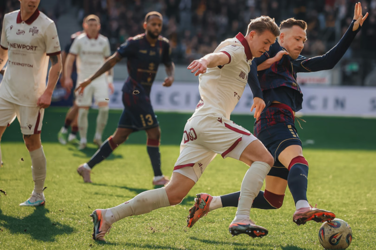 Król Karol! Angielski ucisza Łódź, Pogoń Szczecin zostaje z kompletem punktów!