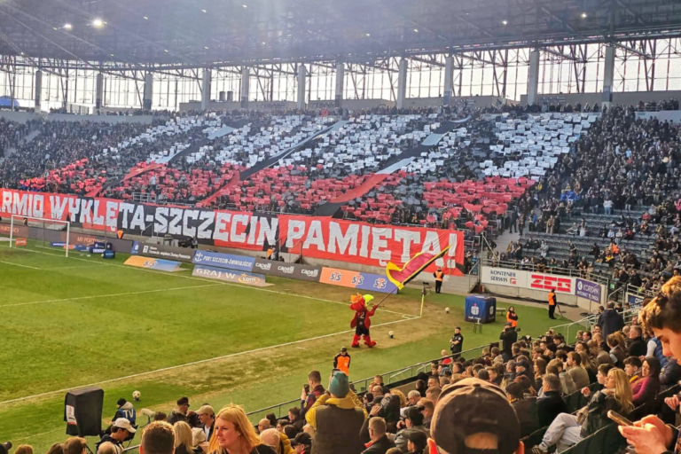 Purpurowe Serca - Odcinek 23: Trzecie 1:0