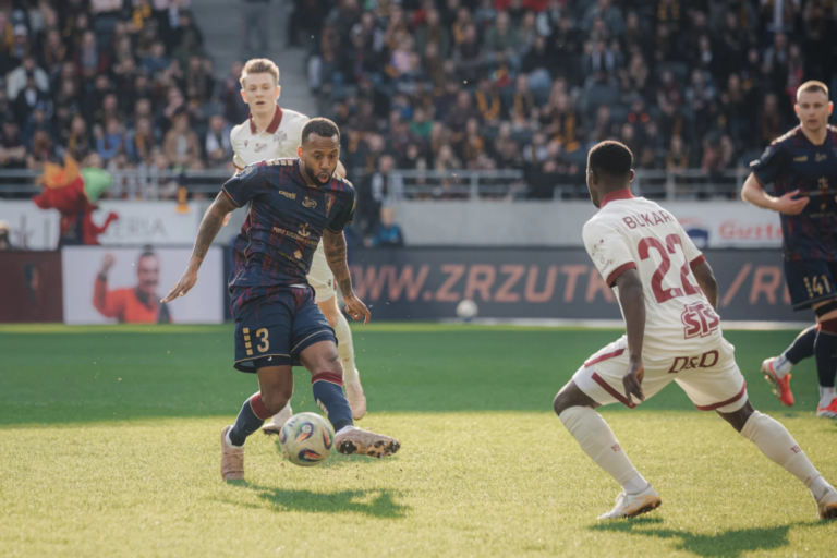 Raport kadrowy przed starciem z Lechią. Kto wsiądzie do autokaru do Gdańska?