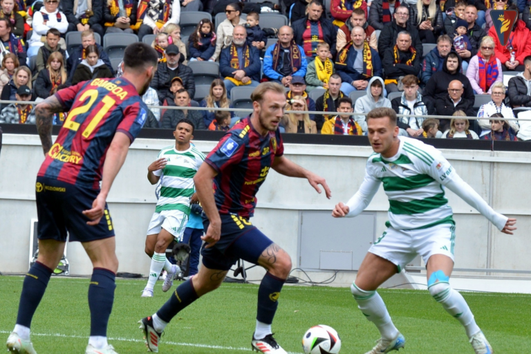 Analiza Lechii Gdańsk - jak gra jutrzejszy rywal Dumy Pomorza?