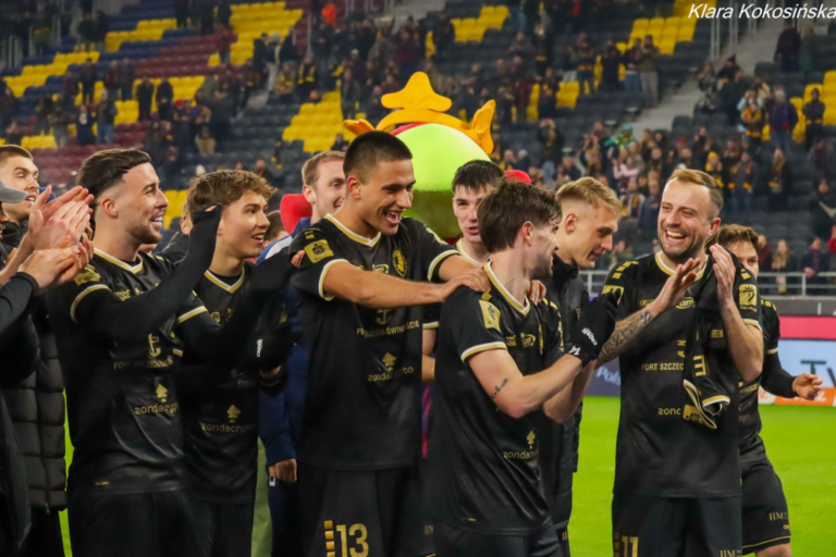 Raport z kadr. Gdzie rozjechali się Portowcy?