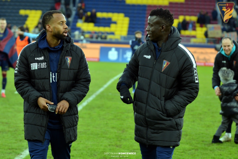 Kto w miejsce Kellyna Acosty?