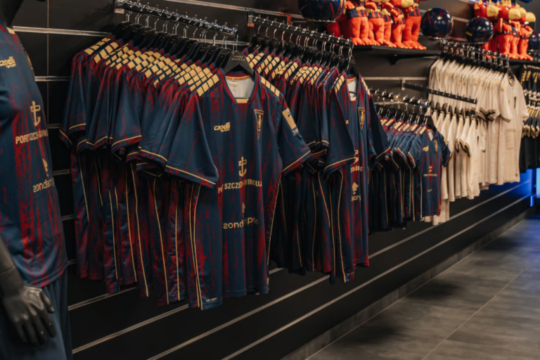 Darmowa personalizacja i branding w dniu meczu z Koroną Kielce!