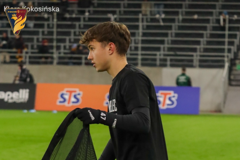 Najemnicy wykluczeni. Młodzież w natarciu!