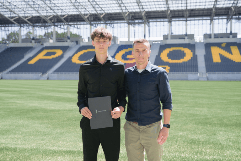 Igor Nawacki podpisał profesjonalny kontrakt z Dumą Pomorza!
