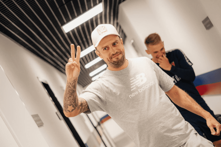 Portowcy meldują się na Twardowskiego! Koniec urlopów, czas wracać do pracy!