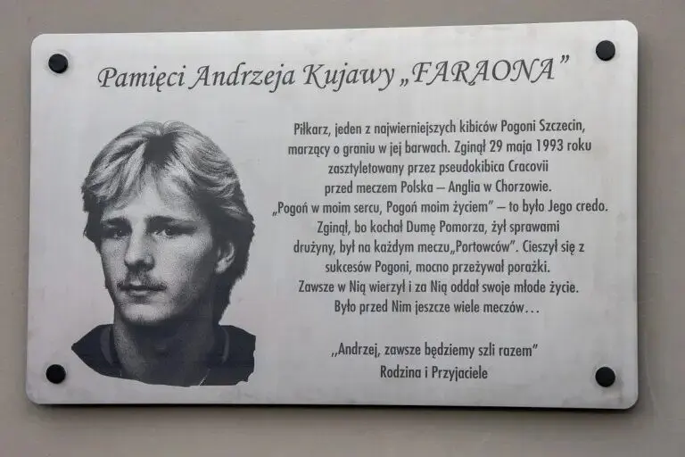 Pamięć, która pozostaje. Odsłonięto tablicę poświęconą Andrzejowi ''Faraonowi'' Kujawie