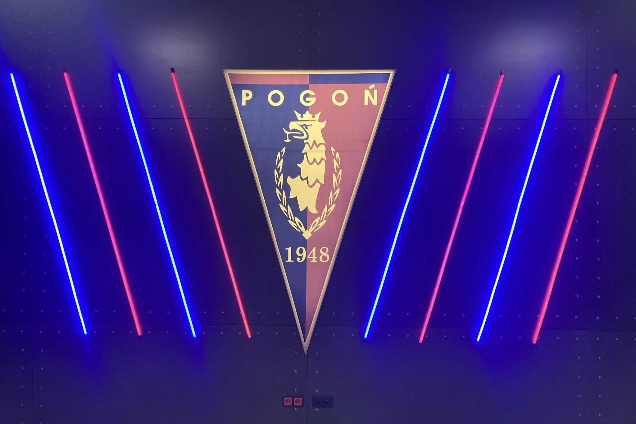 Duma Pomorza wzmacnia ofensywę! Na horyzoncie transfer napastnika!