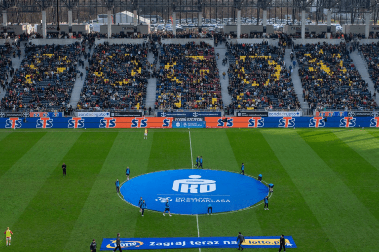 Drugi rząd band LED. Twoja reklama dla wielotysięcznej publiki na Stadionie Dumy Pomorza!