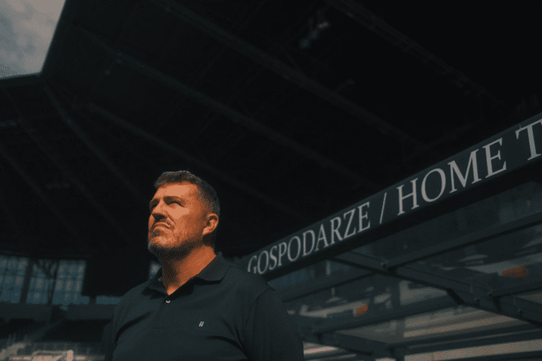 Duma Pomorza ogłosiła nowego trenera! To wychowanek słynnej FC Barcelony!
