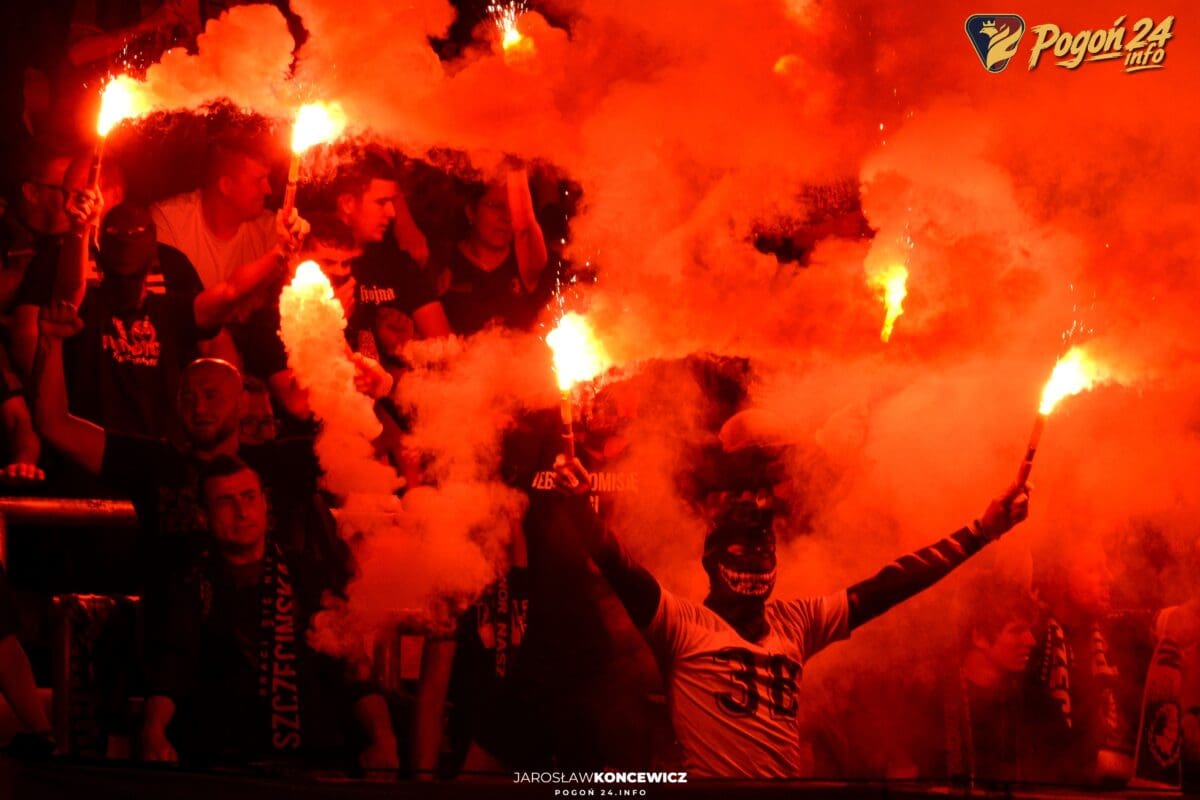 racowisko podczas meczu Pogoń Szczecin - Legia Warszawa